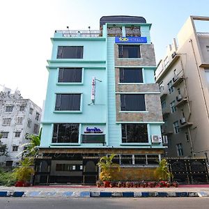 Fabhotel Prime Familto - Near Bisarjan Ghat