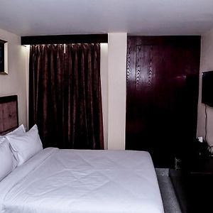 Hotel The Raso